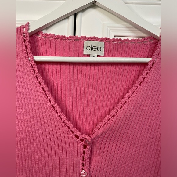 Cleo Women’s Size Large Pink Cardigan V Neck Crochet Hem Cuffs Ribbed - Picture 4 of 12